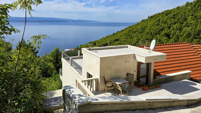 Villa Antica, Villa Petra and Villa Antica near the sea, Brela, Dalmatia, Croatia Brela